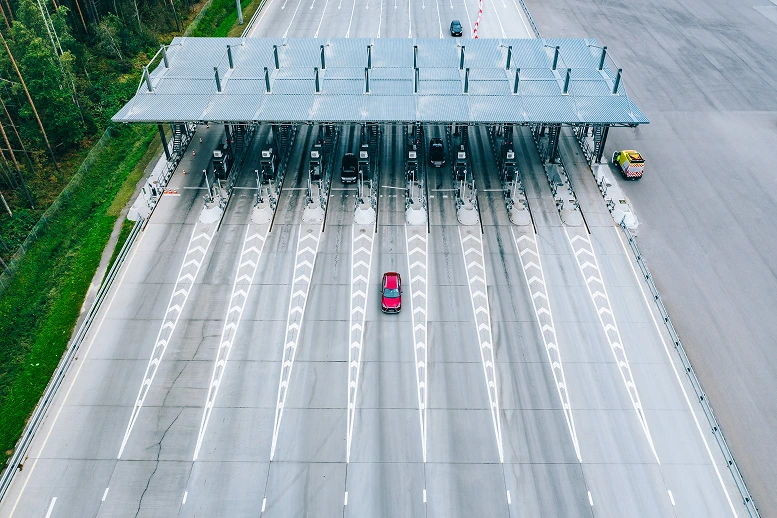 Multi-lane Traffic Identification